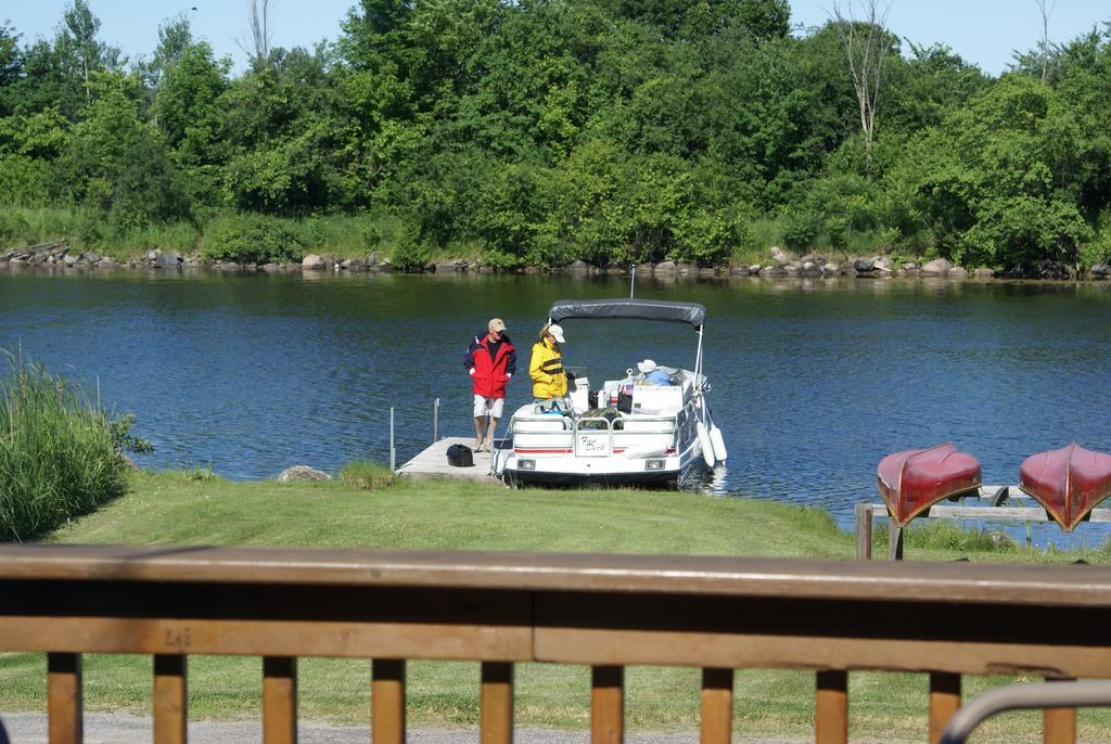 Liftlock Guest House Peterborough Esterno foto